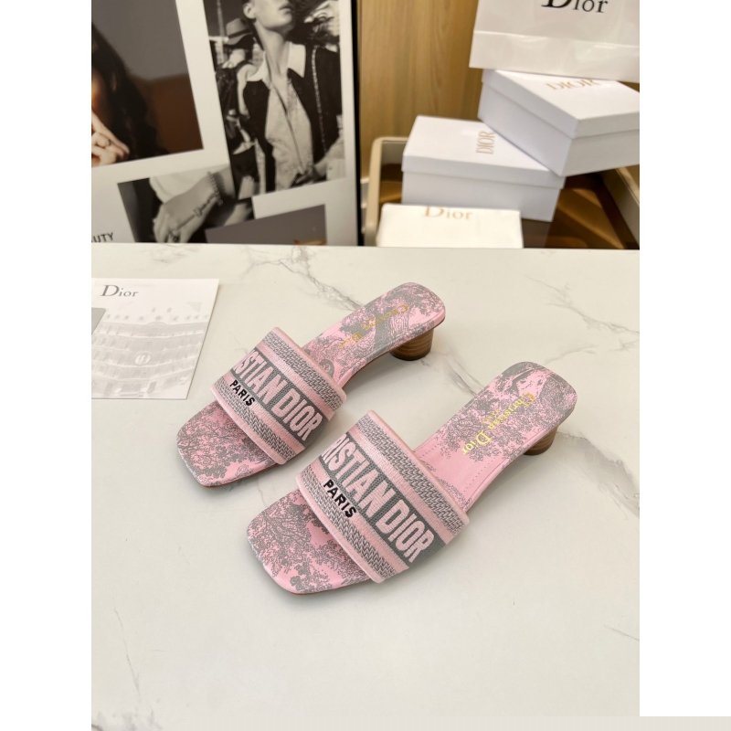 ch**an D*or slippers